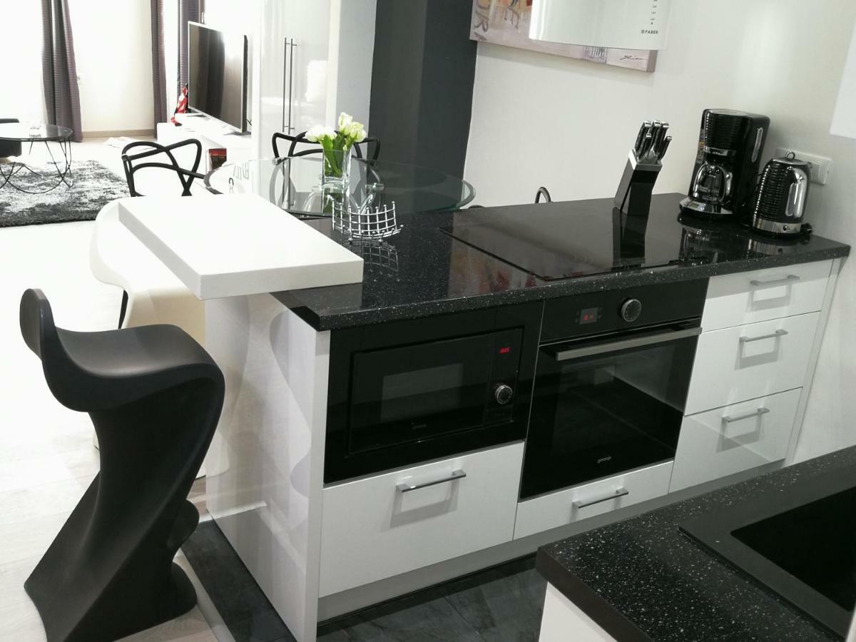 Palladium II City Center Apartments Makarska Buitenkant foto