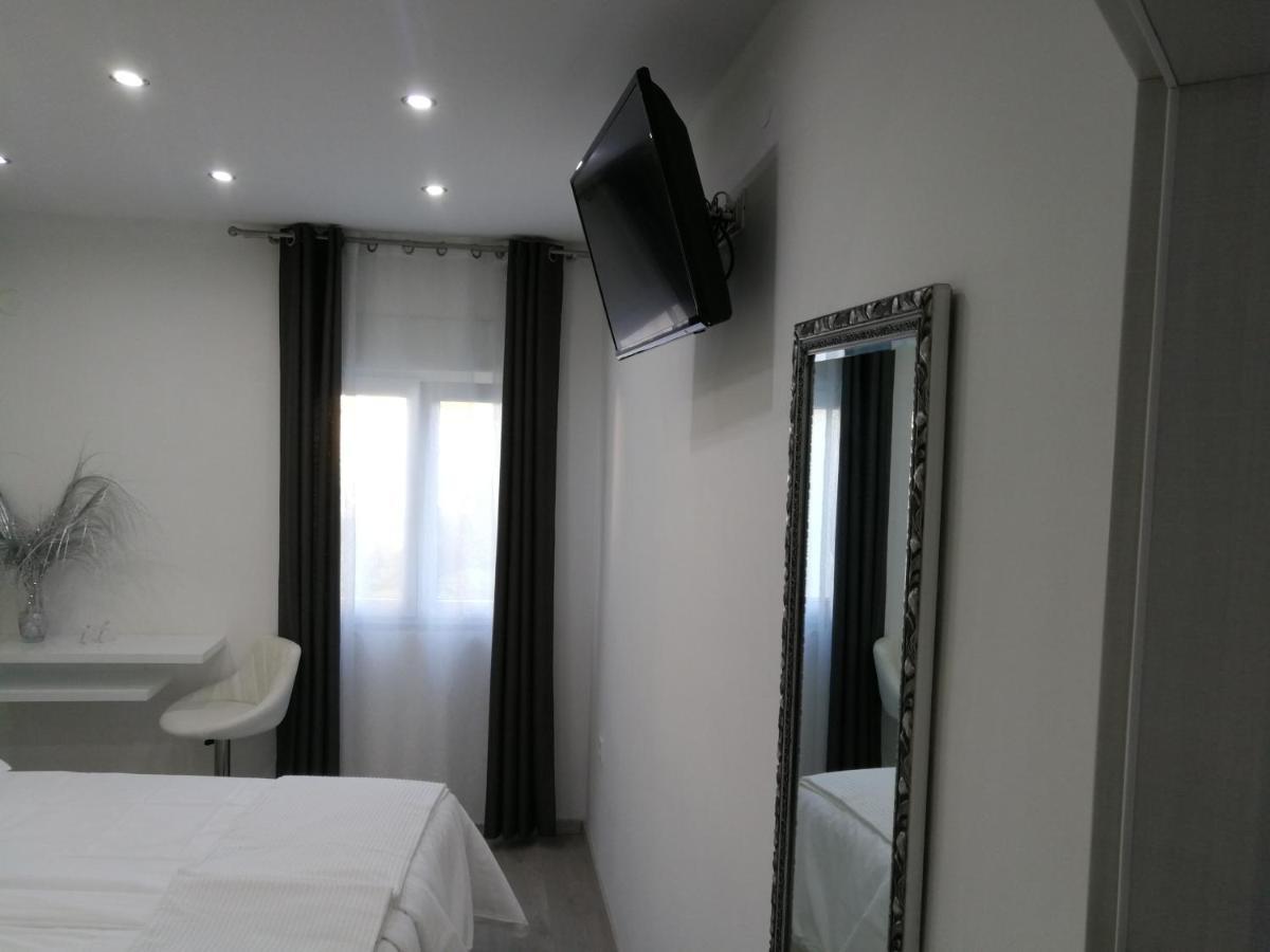 Palladium II City Center Apartments Makarska Buitenkant foto